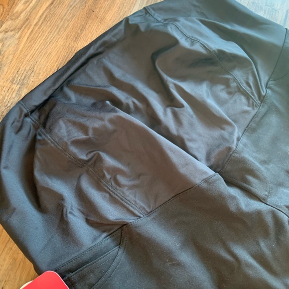 Isabel Maternity by Ingrid & Isabel Crossover Panel Maternity Pants - Picture 4 of 4